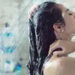 Normalkah Rambut Rontok Saat Keramas?