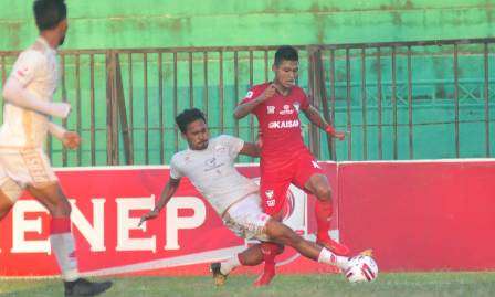 Madura FC Vs Persis Solo di Stadion A Yani Panglegur Sumenep Jawa Timur