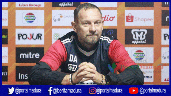 Hadapi Persebaya,  Krisis Pemain Belakang