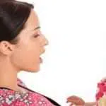 Ajari dan Rangsang Si Kecil agar Cepat Bicara dengan 4 Cara Ini