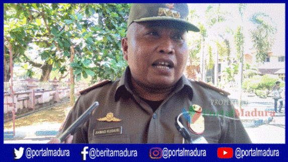 PKL di Pamekasan Semrawut, Satpol PP Tak Mau Bertindak