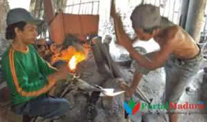Geliat Pandai Besi di Kecamatan Galis, Kabupaten Bangkalan (Part 2-Habis)