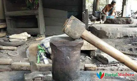 Geliat Pandai Besi Di Kecamatan Galis, Kabupaten Bangkalan (Part 2-Habis) - Portalmadura.com Geliat Pandai Besi di Kecamatan Galis, Kabupaten Bangkalan (Part 2-Habis)