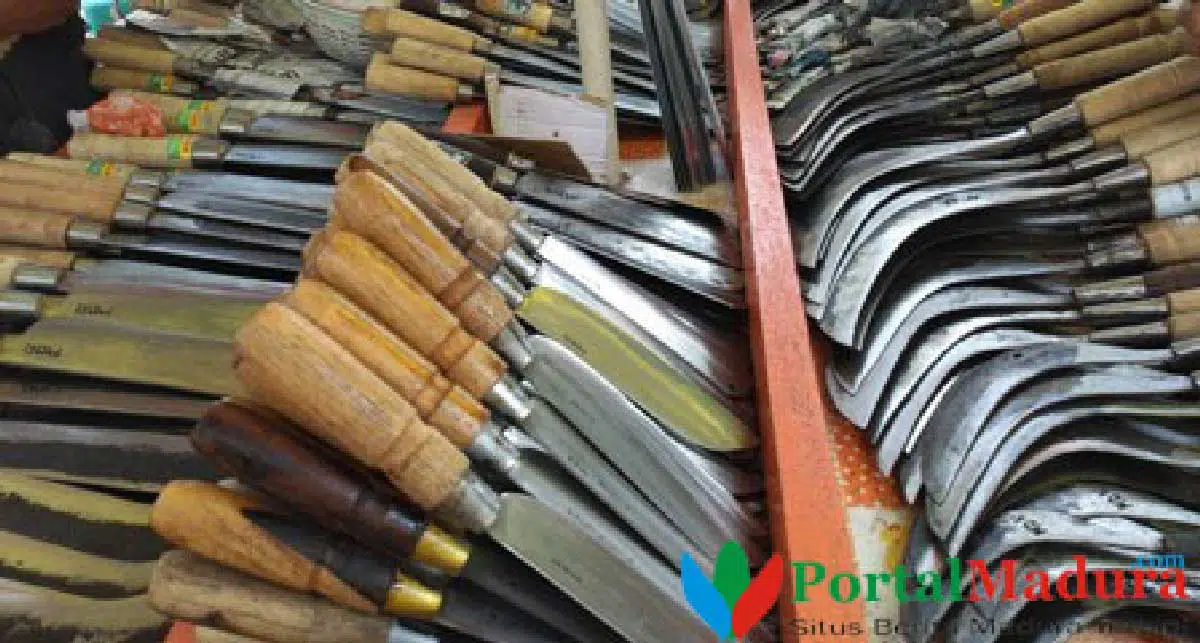 Geliat Pandai Besi di Kecamatan Galis, Kabupaten Bangkalan (Part-1)