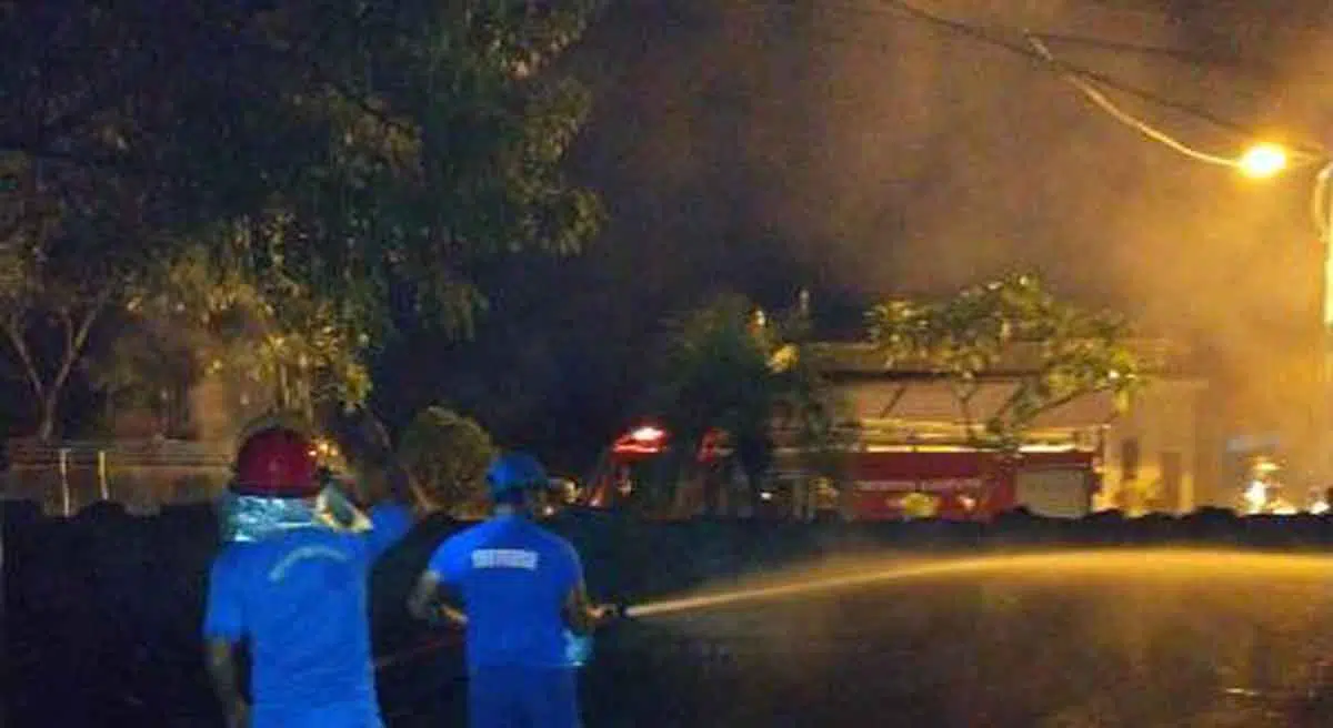 Kebakaran Landa Lahan Kuburan Pliyang Sampang