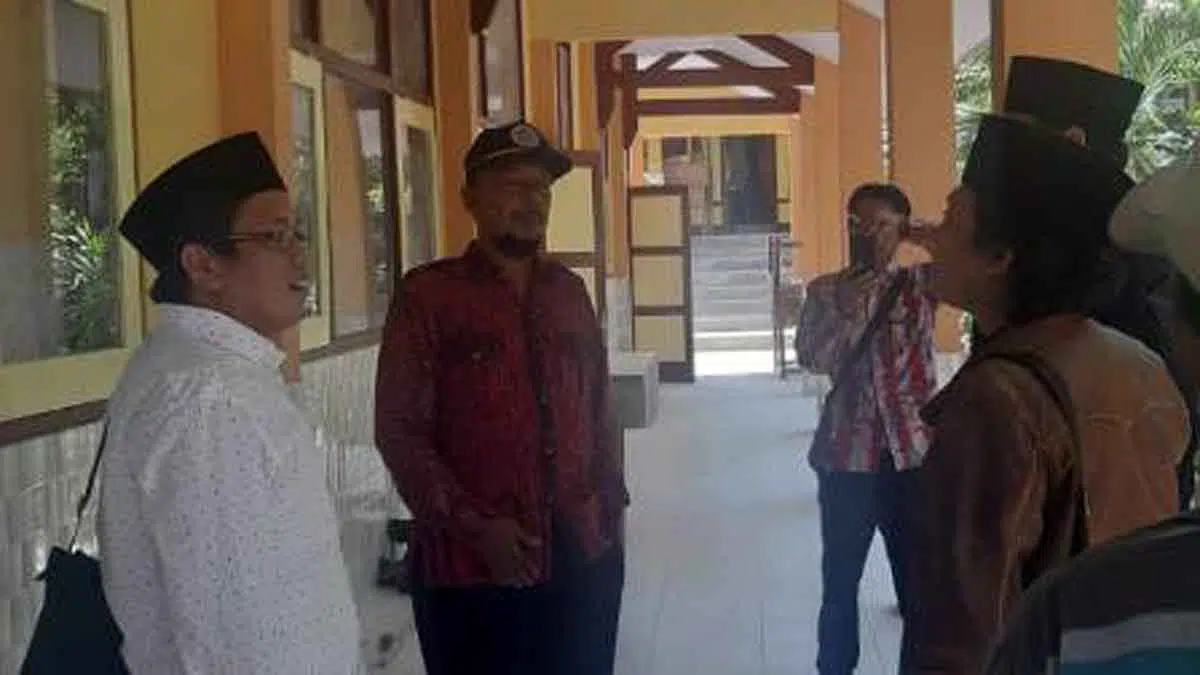 Sekolah Ngutang, Sisa Anggaran Rehap Sekolah Tak Kunjung Cair