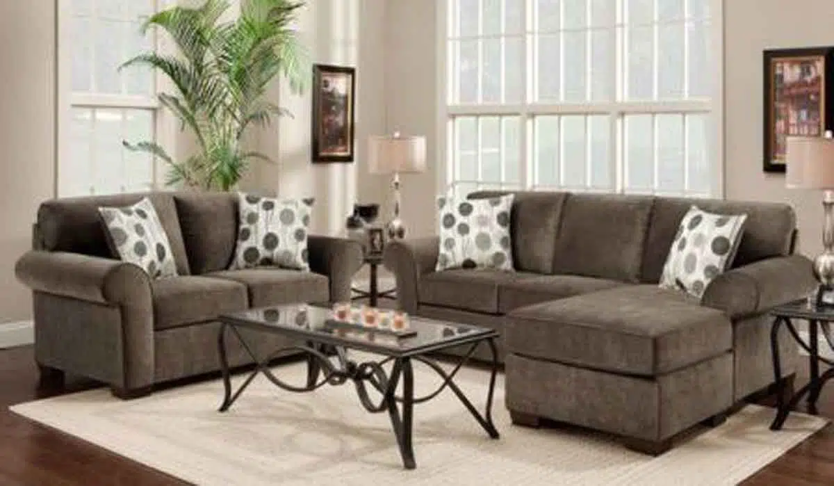 Lakukan 5 Hal Ini Agar Sofa di Rumah Awet