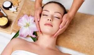 Terapi Spa Bekam Wajah, Perawatan Kecantikan untuk Atasi Penuaan Dini