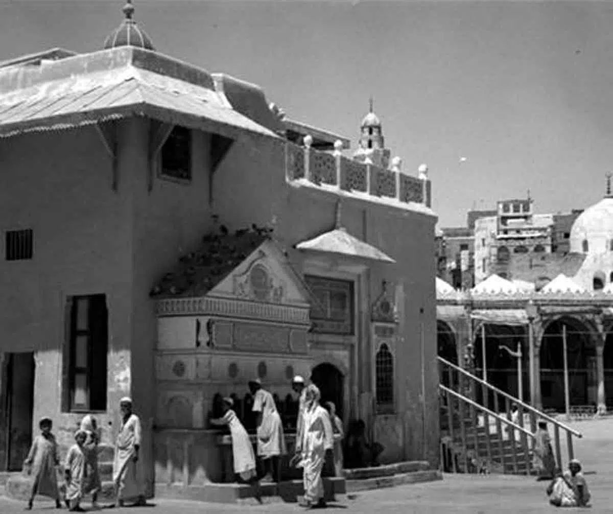 Sumur Air Zamzam di mekkah