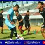 Boyong 19 Pemain, Madura FC Waspadai Bola Atas di Kandang Martapura FC