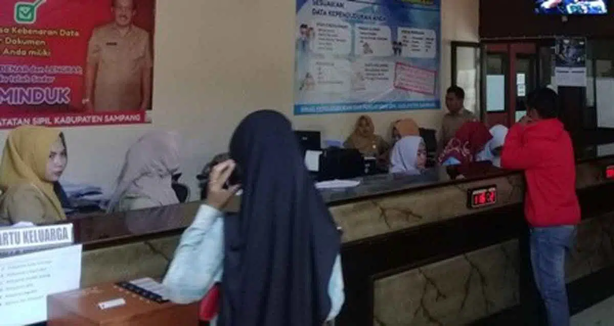 Stok Blangko KTP Elektronik Kosong di Sampang