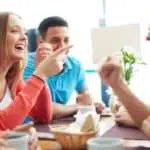 5 Zodiak Ini Paling Humoris dan Mencairkan Segala Suasana