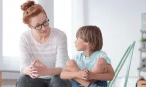 3 Langkah Bijak Atasi Anak yang Diskorsing dari Sekolah