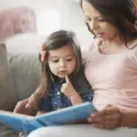 5 Cara Ajarkan Anak Membaca Buku