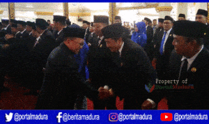 50 Anggota DPRD Sumenep Diambil Sumpah di Pendopo Keraton