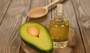6 Manfaat Minyak Avokad Bagi Kecantikan Menurut Penelitian