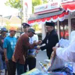 Momen Anniversary ke 58, Bank Jatim Cabang Sumenep Bagi-bagi Sembako