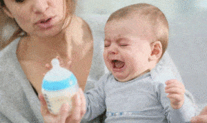 Bayi Tolak Minum Susu dari Botol Ini 5 Penyebabnya