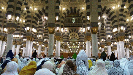 Benarkah Lakukan Salat Arbain Bisa Terbebas dari Api Neraka
