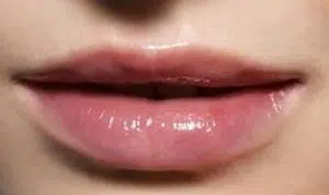 6 Cara Jitu Jaga Kelembapan Bibir Saat Perubahan Cuaca