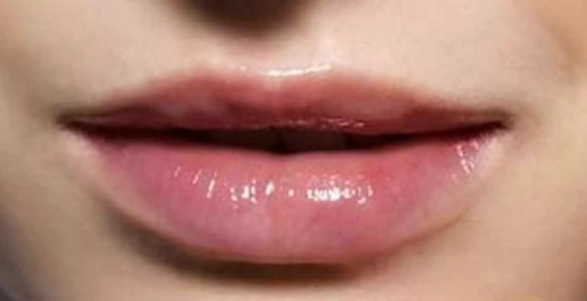 6 Cara Jitu Jaga Kelembapan Bibir Saat Perubahan Cuaca