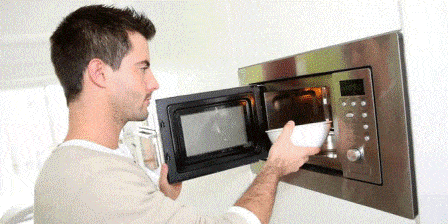 Daftar Makanan yang Dilarang Dimasak Pakai Microwave, Catat!