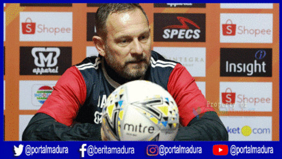 Lawan Bali United, Dejan Antonic : Greg dan Rakic Belum Seratus Persen