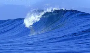 Hari Ini, Gelombang Laut di Sampang Capai 2 Meter