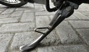 Jangan Diabaikan, Ternyata Standar Motor Juga Perlu Dirawat
