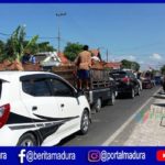 Jelang Idul Adha, Kemacetan Landa Pamekasan Akibat Pasar Hewan Tumpah