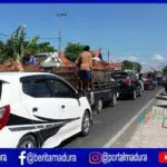 Jelang Idul Adha, Kemacetan Landa Pamekasan Akibat Pasar Hewan Tumpah