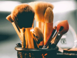 Pemula, 6 Fungsi Alat Makeup Ini Wajib Anda Ketahui