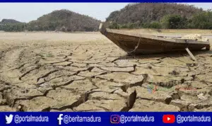 Krisis Air Bersih, Warga Sampang Gunakan Air Tak Layak Konsumsi
