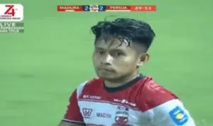 Berbagi Poin dengan Persija di Kandang