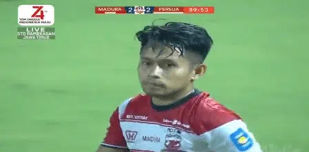 Berbagi Poin dengan Persija di Kandang