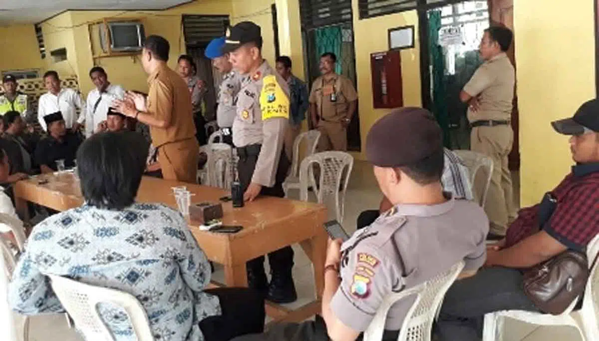 Mengatasnamakan Warga, Pengangkatan Kades Perreng Dinilai Cacat Hukum