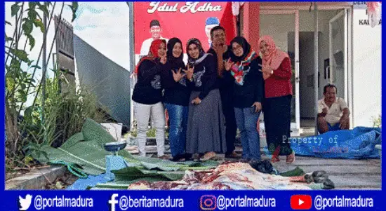 Wujud Solidaritas dan Ketakwaan, PDI Perjuangan Sumenep Sembelih 1 Ekor Sapi Kurban