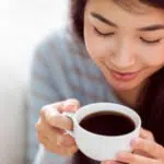 Awas, Bahaya yang Mengintai Anda Minum Kopi saat Perut Kosong