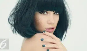 Bikin Rambut Tipis Tampak Bervolume? Ini Tips Merawatnya