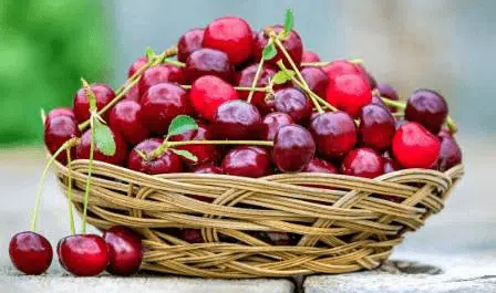 3 Manfaat Buah Ceri untuk Perawatan Kecantikan