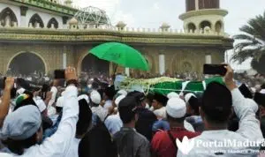 Penggalan Cerita Dibalik Prosesi Pemakaman Ra Fuad