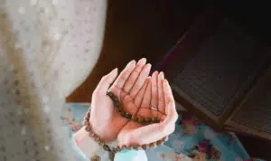 4 Keutamaan Perbanyak Zikir dalam Aktivitas Sehari-hari