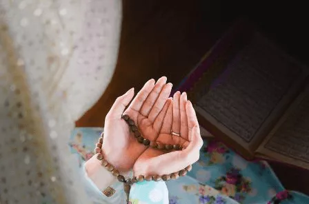 4 Keutamaan Perbanyak Zikir dalam Aktivitas Sehari-hari