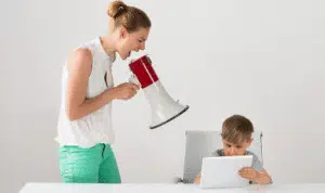 5 Efek Buruk Kekerasan Verbal pada Anak, Hati-hati!