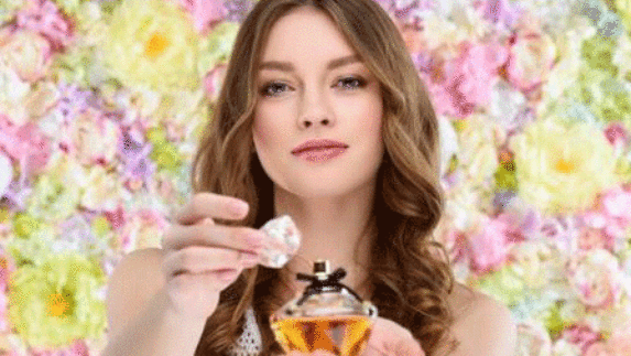 6 Alasan Harga Parfum Terbilang Mahal
