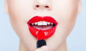 Begini Tips Menggunakan Lipstik Matte yang Tahan Lama