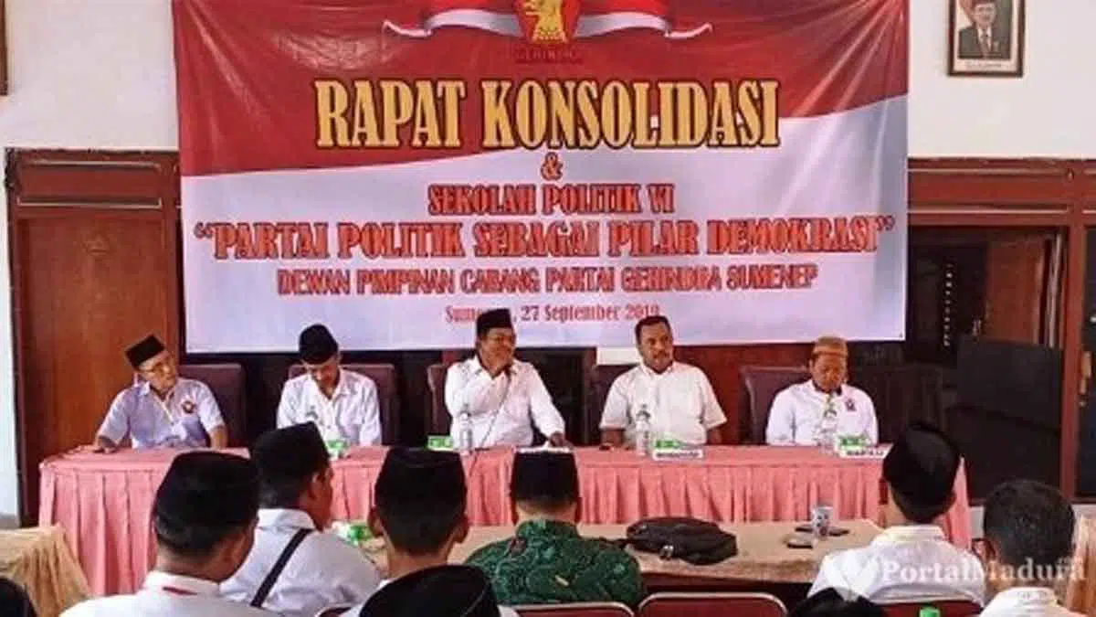 Adik Kandung Mantan Bupati Sumenep Ramdlan Siraj Siap Bertarung di Pilkada 2020