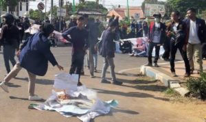 Demo Mahasiswa Tolak Semua RUU di Bangkalan Dibubarkan