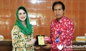 Kunjungi Unija, Arumi Bachsin Ajak Mahasiswa Berinovasi dan Kreatif