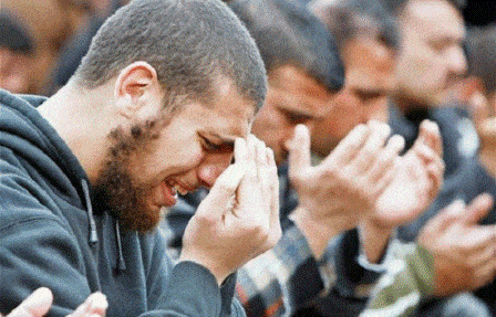 Baca Doa Ini Supaya Anda Terbebas dari Masalah